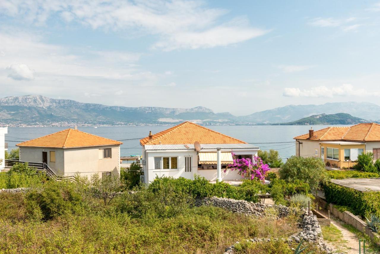 Apartments By The Sea Slatine, Ciovo - 11047 Eksteriør billede